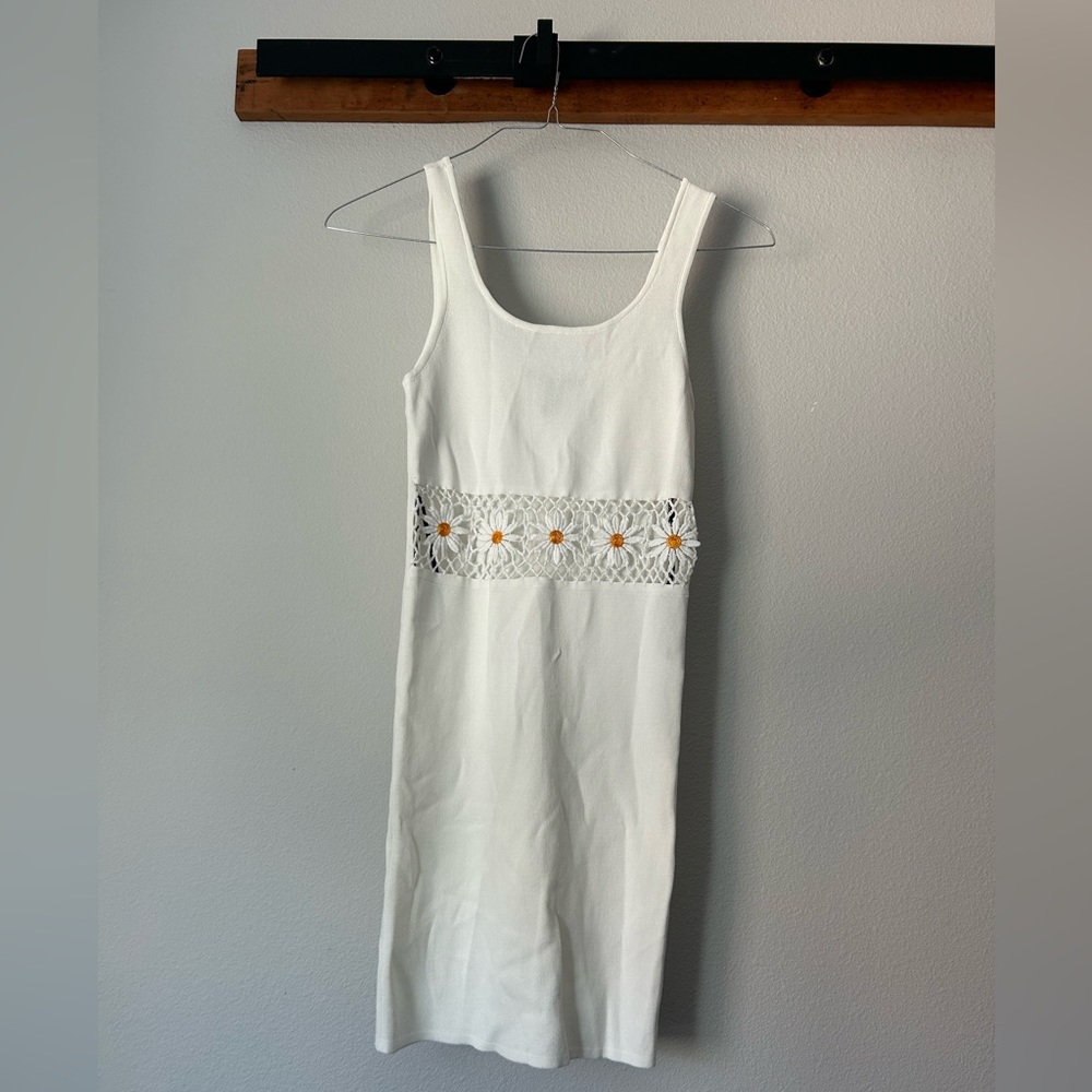 Forever 21 Daisy dress - Size S